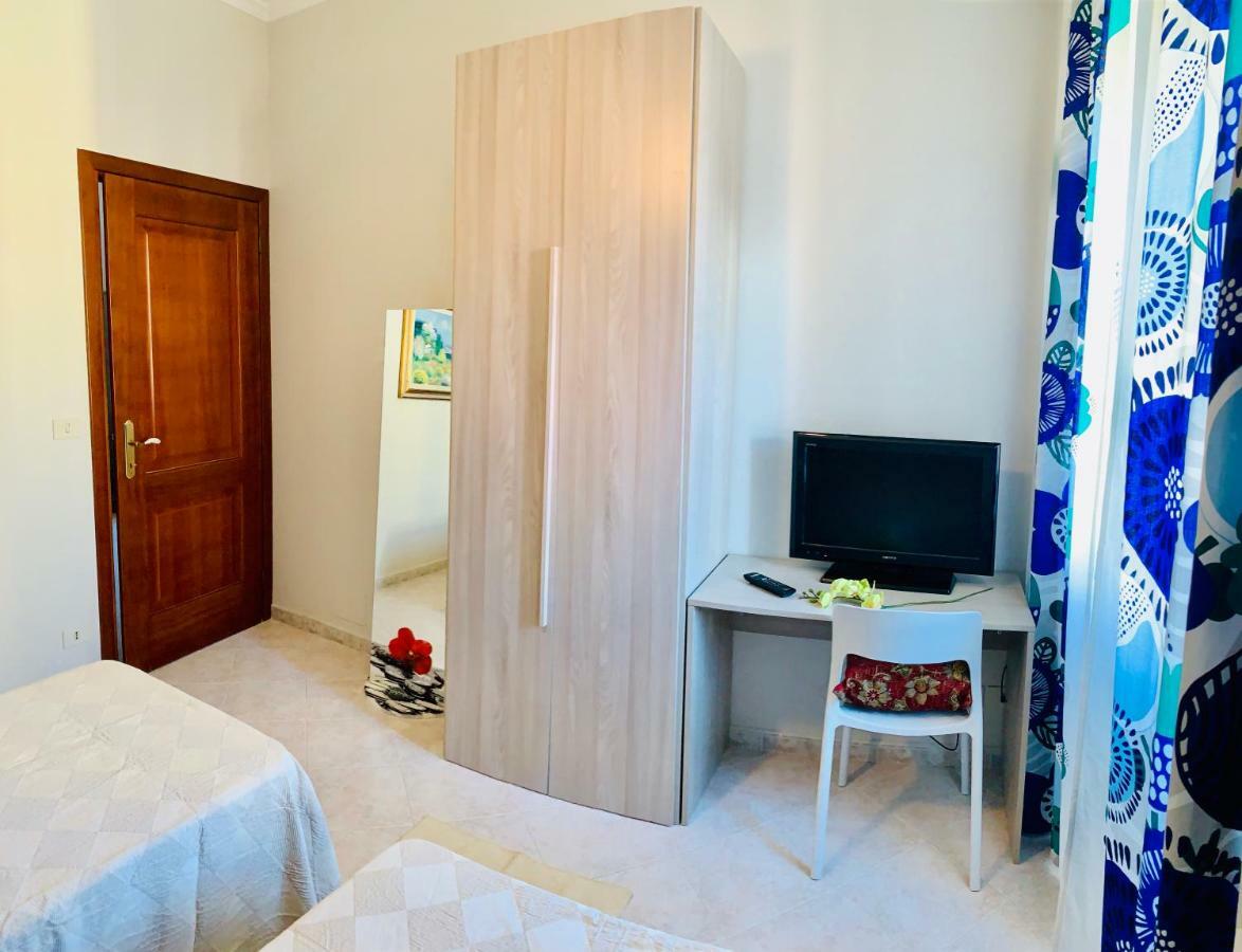 Mary Louise B&B Rzym Zewnętrze zdjęcie